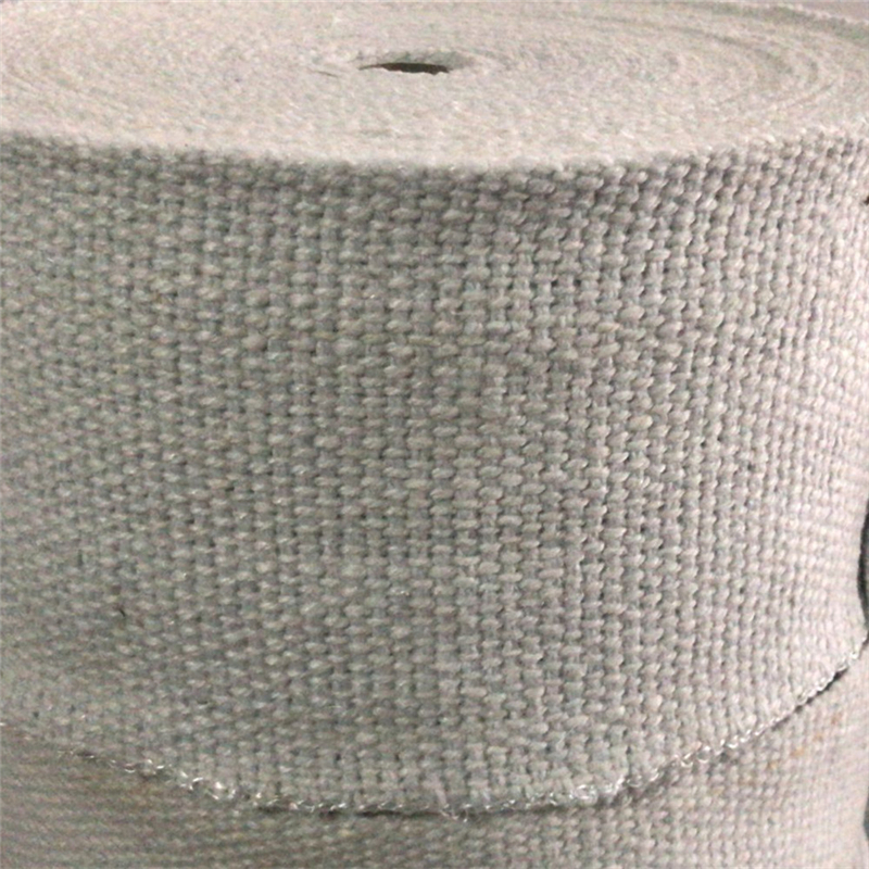 Comment le tissu céramique se compare-t-il aux autres matériaux d'isolation haute température ?